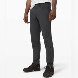 lululemon Men’s ABC Pant Classic 32” Warpstreme Obsidian